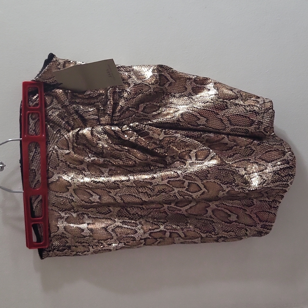Nwt short skirt